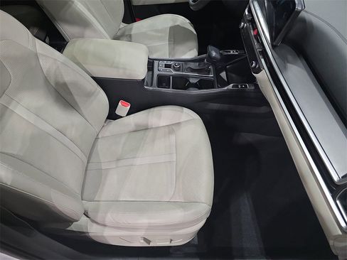 Used 2024 Kia Sorento EX w/ Panoramic Sunroof Package image 10