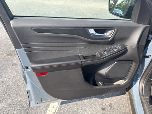 Certified 2025 Ford Escape ST-Line FWD image 15