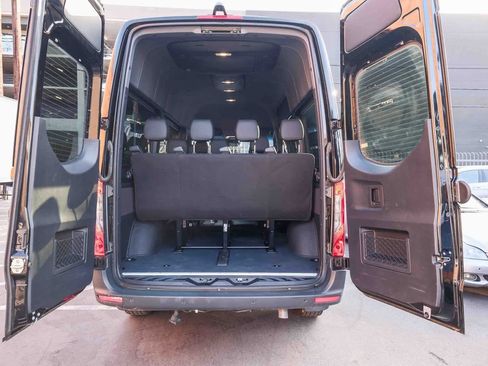Used 2024 Mercedes-Benz Sprinter 2500 image 30