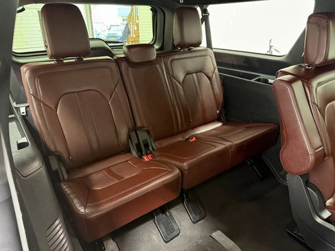 Used 2024 Ford Expedition Max Limited image 34