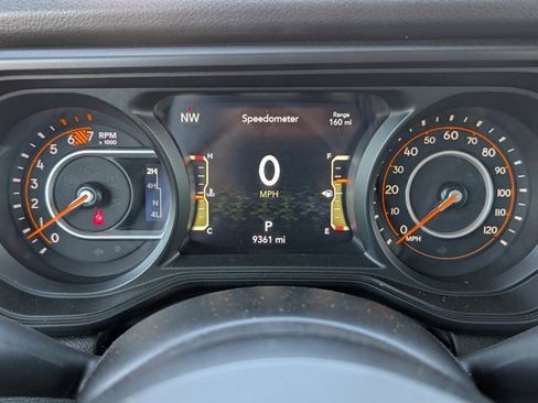 Used 2024 Jeep Wrangler Sport S image 23