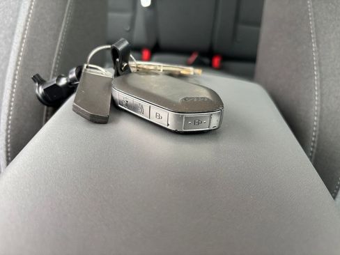 Used 2025 Kia K4 LXS image 21