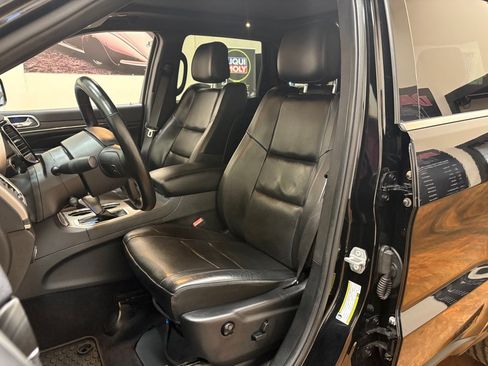 Used 2019 Jeep Grand Cherokee Limited w/ Luxury Group II RWD image 26
