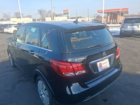 Used 2017 Mercedes-Benz B 250e image 7