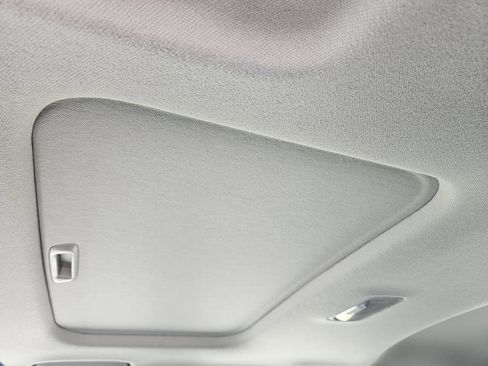 New 2026 Hyundai Venue SEL FWD image 25