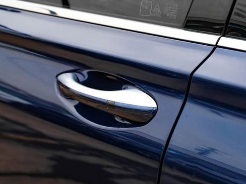 Used 2019 Hyundai Santa Fe Limited w/ Cargo Package image 48