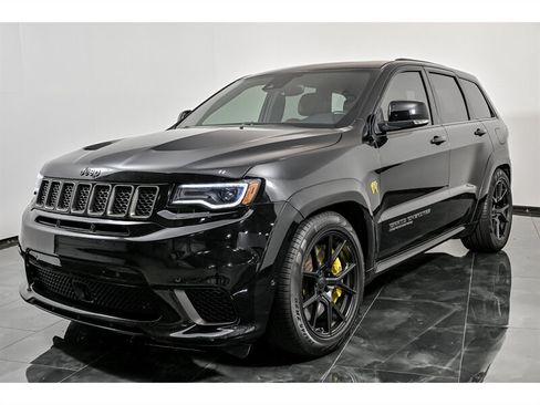 Used 2018 Jeep Grand Cherokee Trackhawk w/ Trailer Tow Group IV AWD/4WD image 5