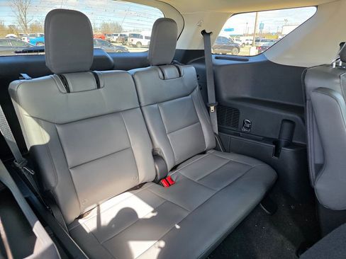 New 2026 Ford Explorer Active AWD/4WD image 30