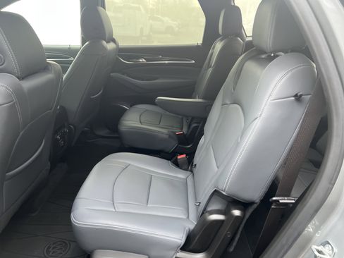 Used 2024 Buick Enclave Essence w/ Technology Package image 30