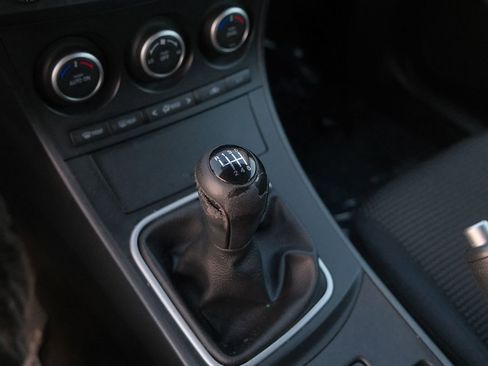 Used 2013 MAZDA MAZDA3 i Touring image 23