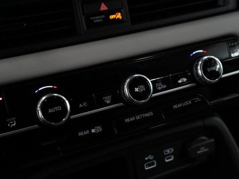 New 2025 Honda Pilot EX-L image 23