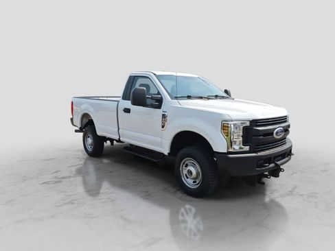 Used 2019 Ford F250 XL w/ Snow Plow Prep Package AWD/4WD image 2