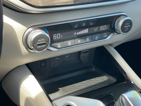 Certified 2023 Nissan Altima 2.5 SL FWD image 21