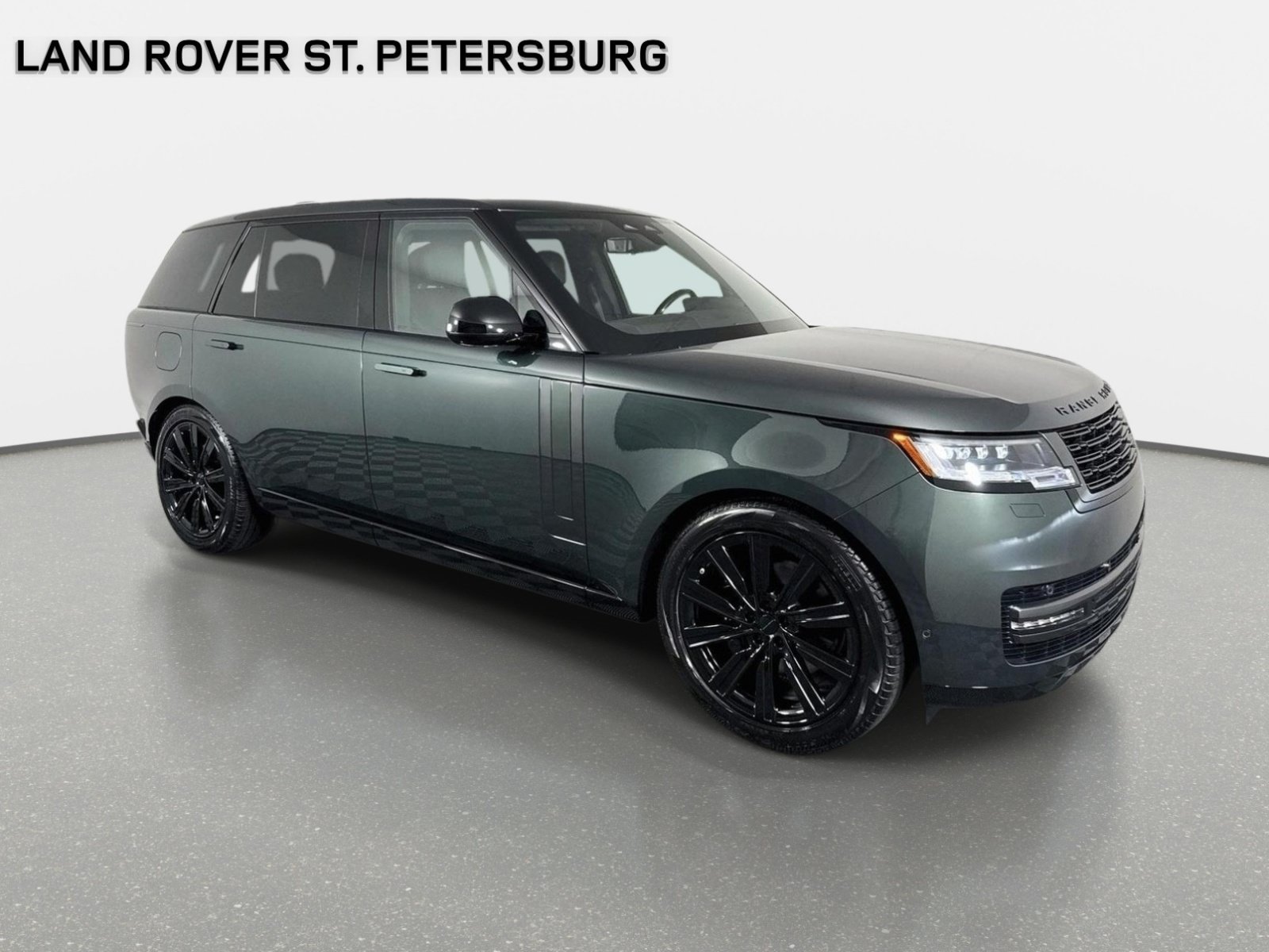 New 2026 Land Rover Range Rover Long Wheelbase SE AWD/4WD image 3