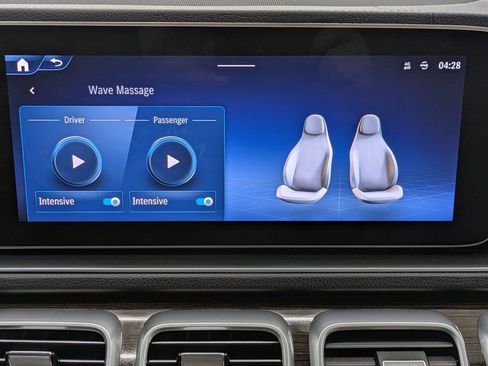 Used 2024 Mercedes-Benz GLS 450 4MATIC image 41