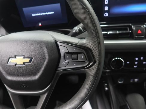 Used 2025 Chevrolet TrailBlazer LT AWD/4WD image 20