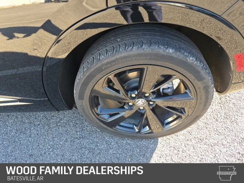 Used 2022 Buick Envision Essence w/ Technology Package II image 9