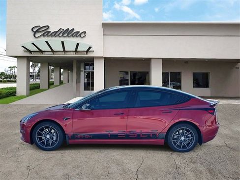 Used 2021 Tesla Model 3 Standard Range Plus image 2