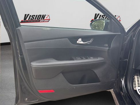 Certified 2023 Kia Forte GT-Line w/ GT-Line Premium Package image 24