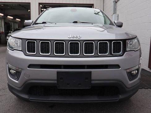 Used 2020 Jeep Compass Latitude w/ Popular Equipment Group AWD/4WD image 2