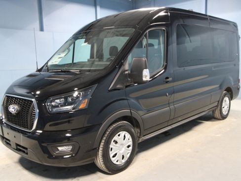 New 2026 Ford Transit 350 148 Medium Roof Wagon image 19