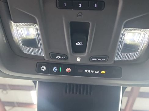 Used 2025 Chevrolet Silverado 1500 RST image 33