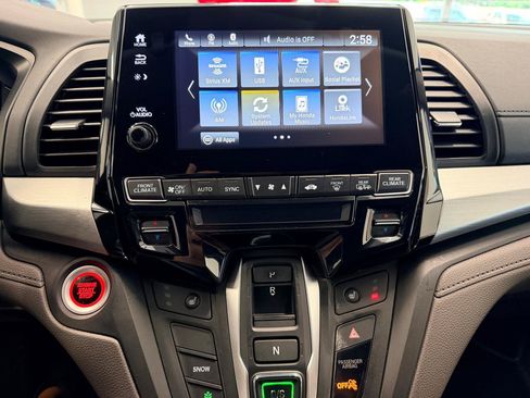 Used 2018 Honda Odyssey EX-L image 42