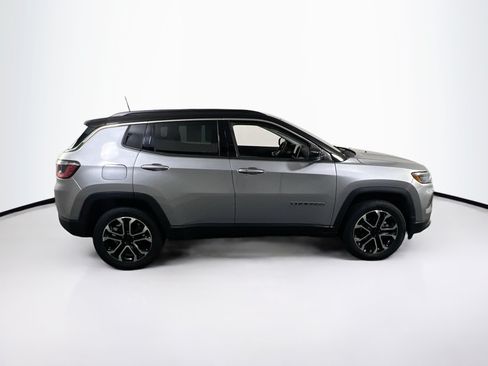 Used 2022 Jeep Compass Limited w/ Sun and Sound Group AWD/4WD image 4