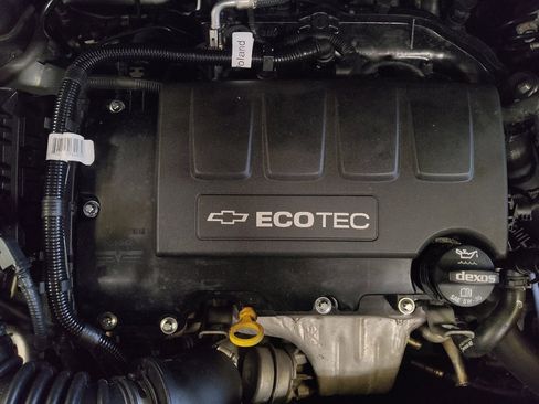 Used 2020 Chevrolet Sonic LS FWD image 30