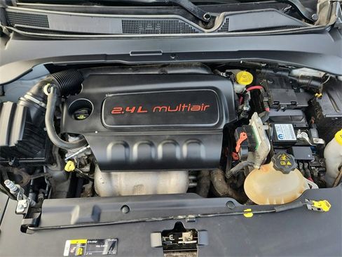 Used 2018 Jeep Compass Limited image 15