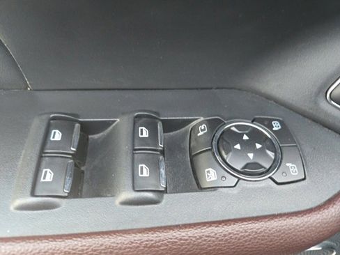 Used 2023 Ford Expedition Limited image 20