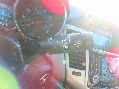 Used 2016 Chevrolet Cruze LS image 30