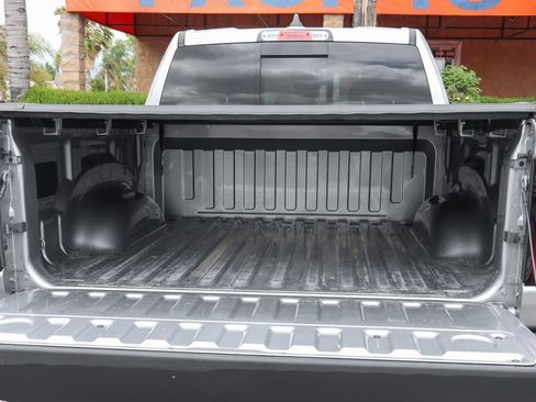 Used 2025 RAM 1500 Big Horn AWD/4WD image 9
