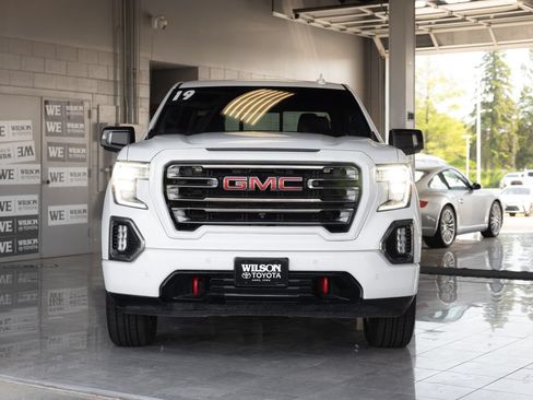Used 2019 GMC Sierra 1500 AT4 w/ AT4 Premium Package AWD/4WD image 3