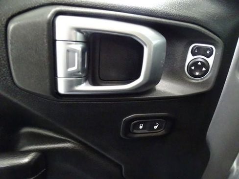 Used 2020 Jeep Gladiator Sport w/ Quick Order Package 24S AWD/4WD image 3