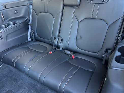 Certified 2024 Honda Pilot TrailSport image 19