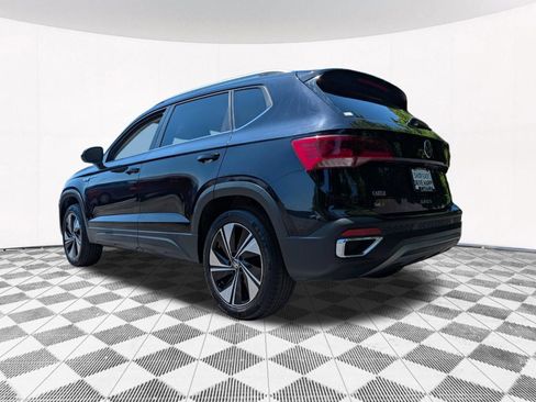 Used 2024 Volkswagen Taos SE AWD/4WD image 10
