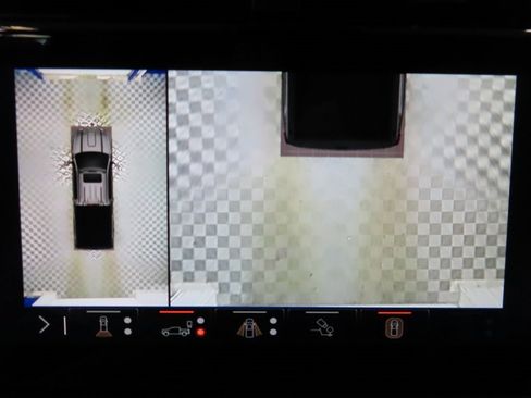 Used 2024 GMC Sierra 2500 Denali w/ Denali Reserve Package image 17