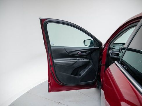 Used 2020 Chevrolet Equinox Premier image 22