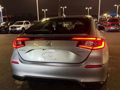 Used 2023 Honda Civic Sport image 13