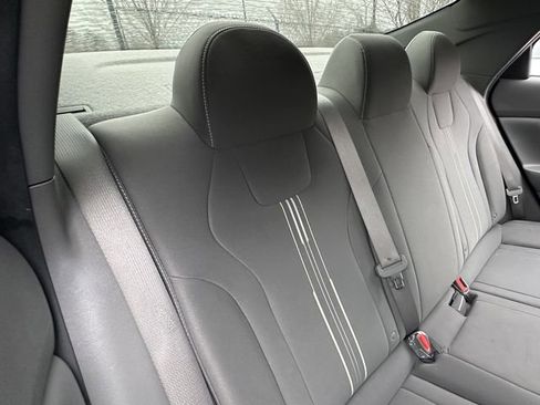 Used 2023 Hyundai Elantra SEL w/ Convenience Package image 33