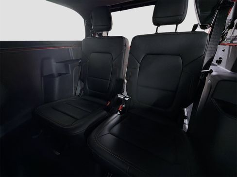 Used 2022 Ford Bronco Badlands w/ Sasquatch Package image 24