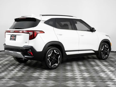 Used 2024 Kia Seltos SX w/ SX Sunroof Package image 8