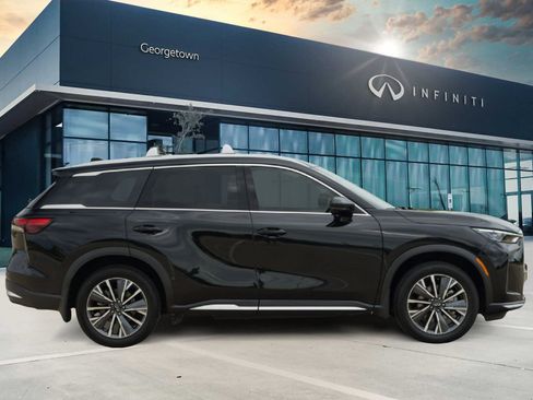 Certified 2026 INFINITI QX60 Luxe w/ Cargo Package image 3
