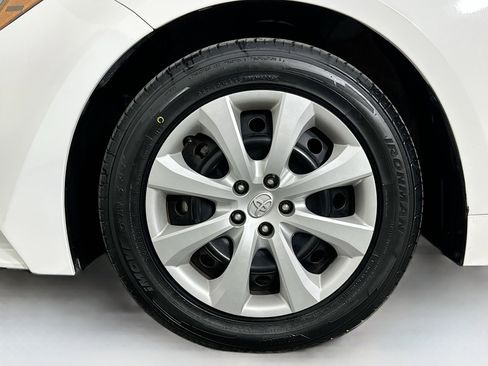 Used 2024 Toyota Corolla LE image 11