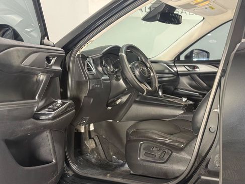 Used 2018 MAZDA CX-9 Touring FWD image 9