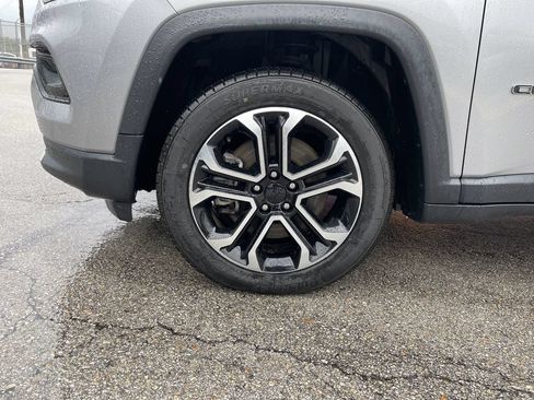 Certified 2023 Jeep Compass Limited AWD/4WD image 9