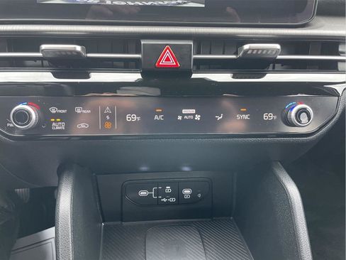 Used 2026 Kia Sportage X-Line w/ X-Line Premium Package AWD/4WD image 28