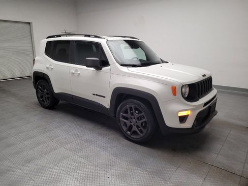 Used 2021 Jeep Renegade Latitude FWD image 11
