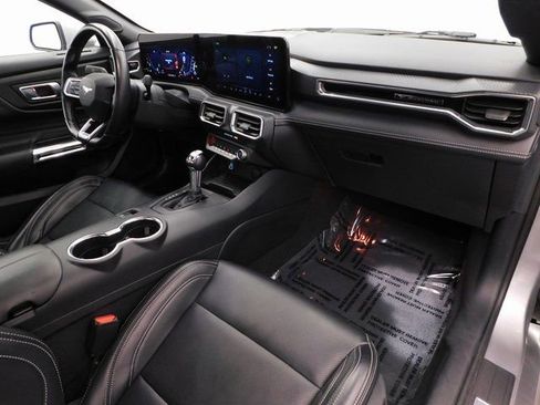 Used 2024 Ford Mustang Premium image 28